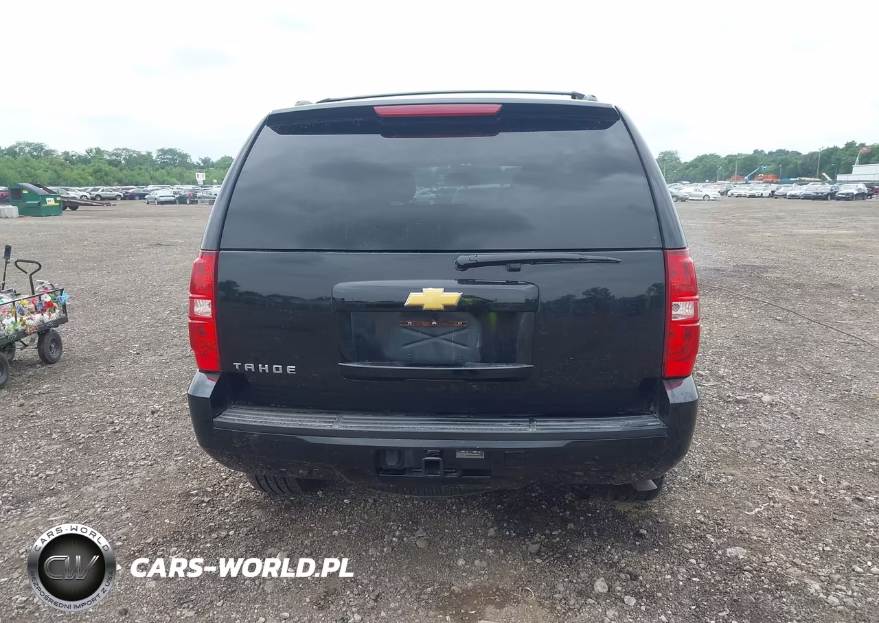 2013 Chevrolet Tahoe Ls VIN:1GNSKAE02DR367198 - 16