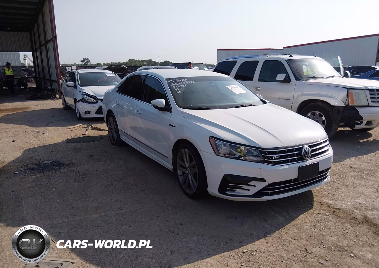 2017 Volkswagen Passat 1.8T R-Line