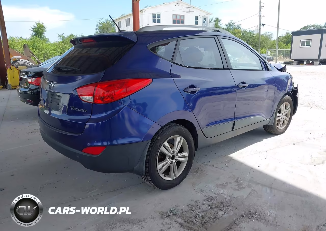 2011 Hyundai Tucson Gls VIN:KM8JU3AC7BU244299 - 4
