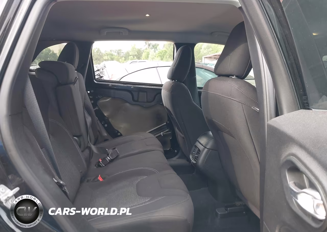 2019 Jeep Cherokee Latitude Fwd VIN:1C4PJLCB5KD455786 - 8