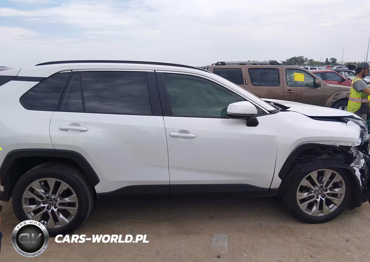 2025 Toyota Rav4 Xle Premium VIN:2T3C1RFV5SW417856 - 13