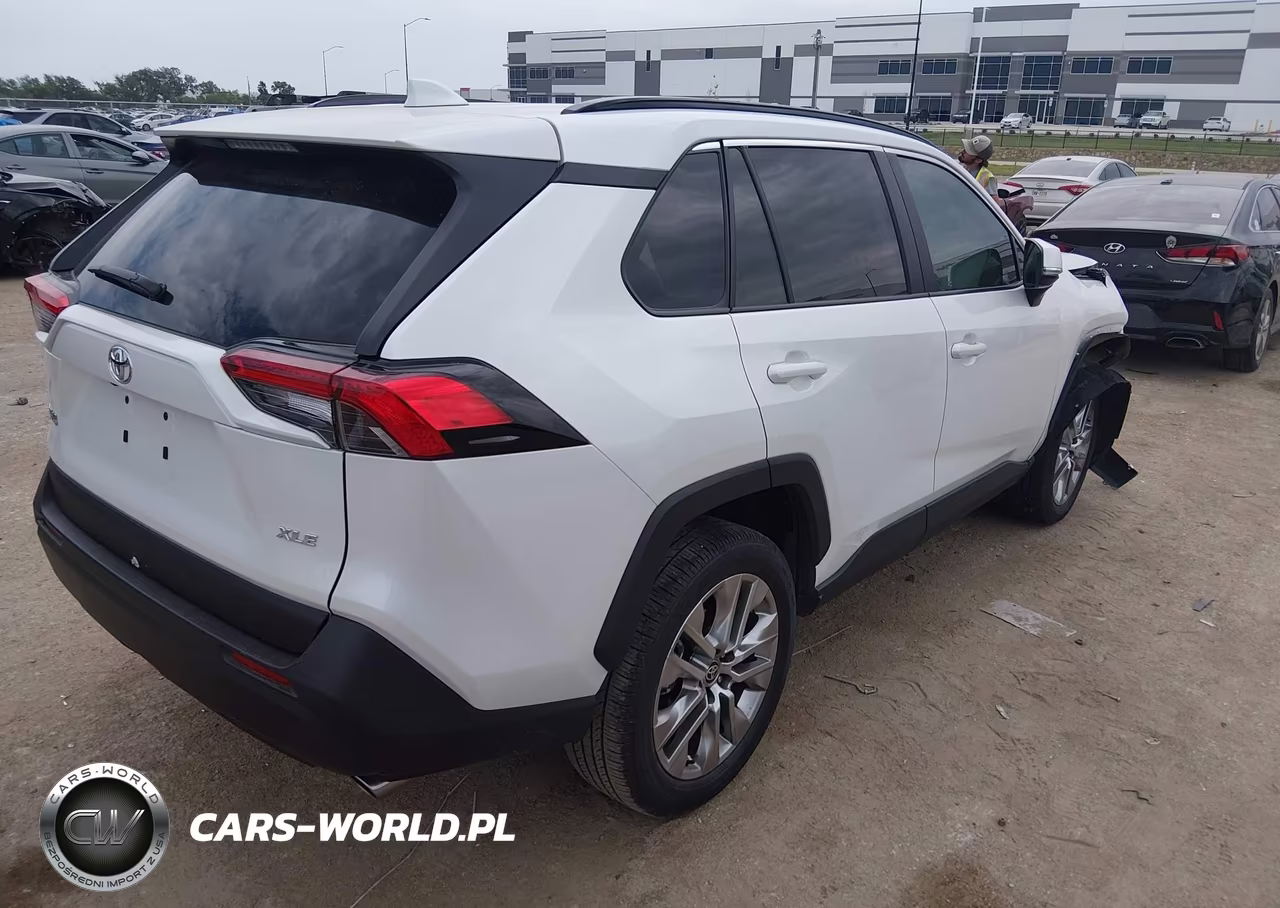 2025 Toyota Rav4 Xle Premium VIN:2T3C1RFV5SW417856 - 4