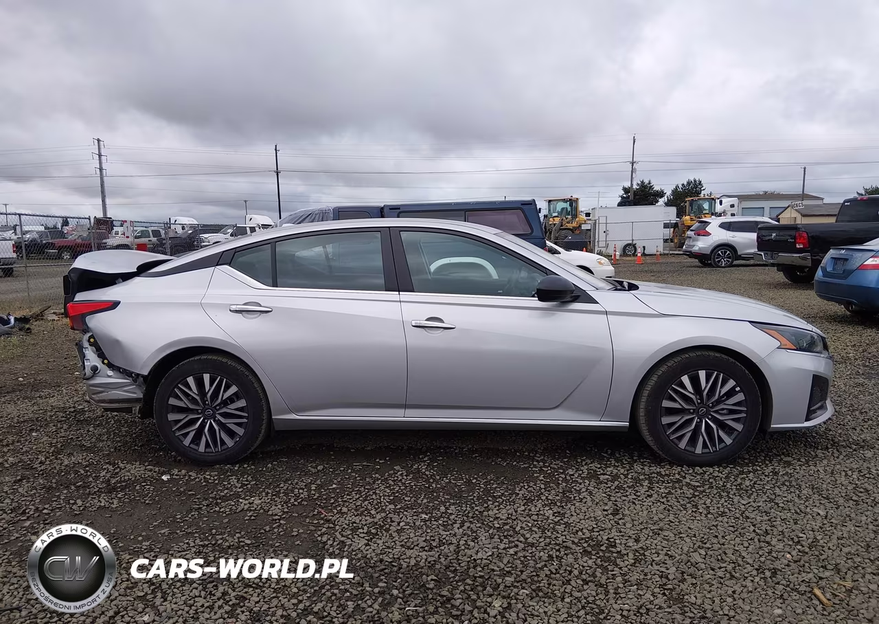 2025 Nissan Altima Sv Fwd VIN:1N4BL4DVXSN366573 - 14
