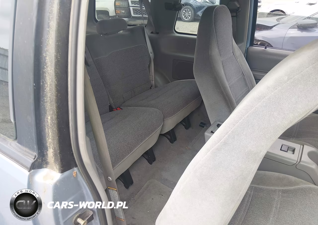 1998 Ford Explorer Sport VIN:1FMYU22X2WUC11128 - 8