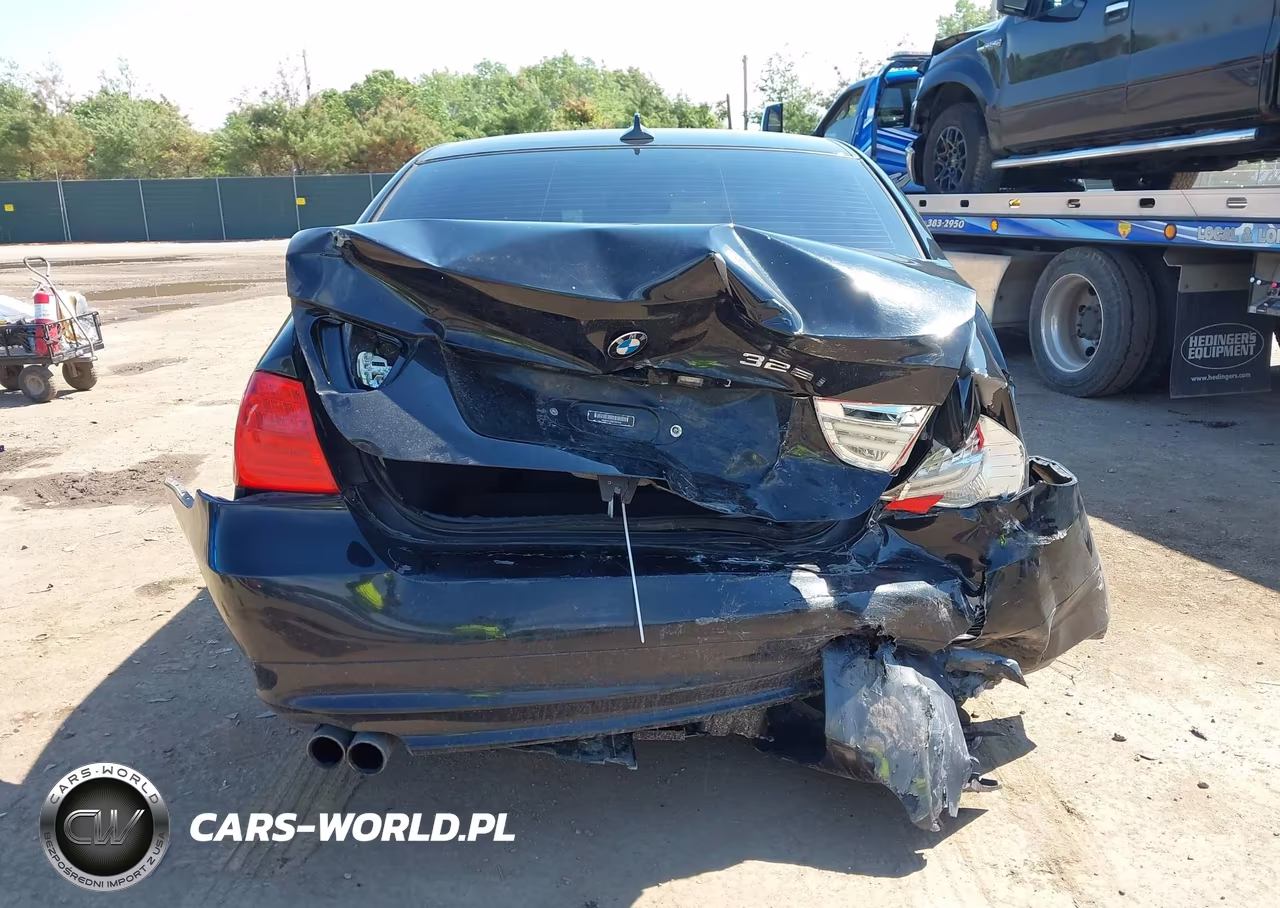 2011 BMW 328I xDrive VIN:WBAPK7C59BF087449 - 16