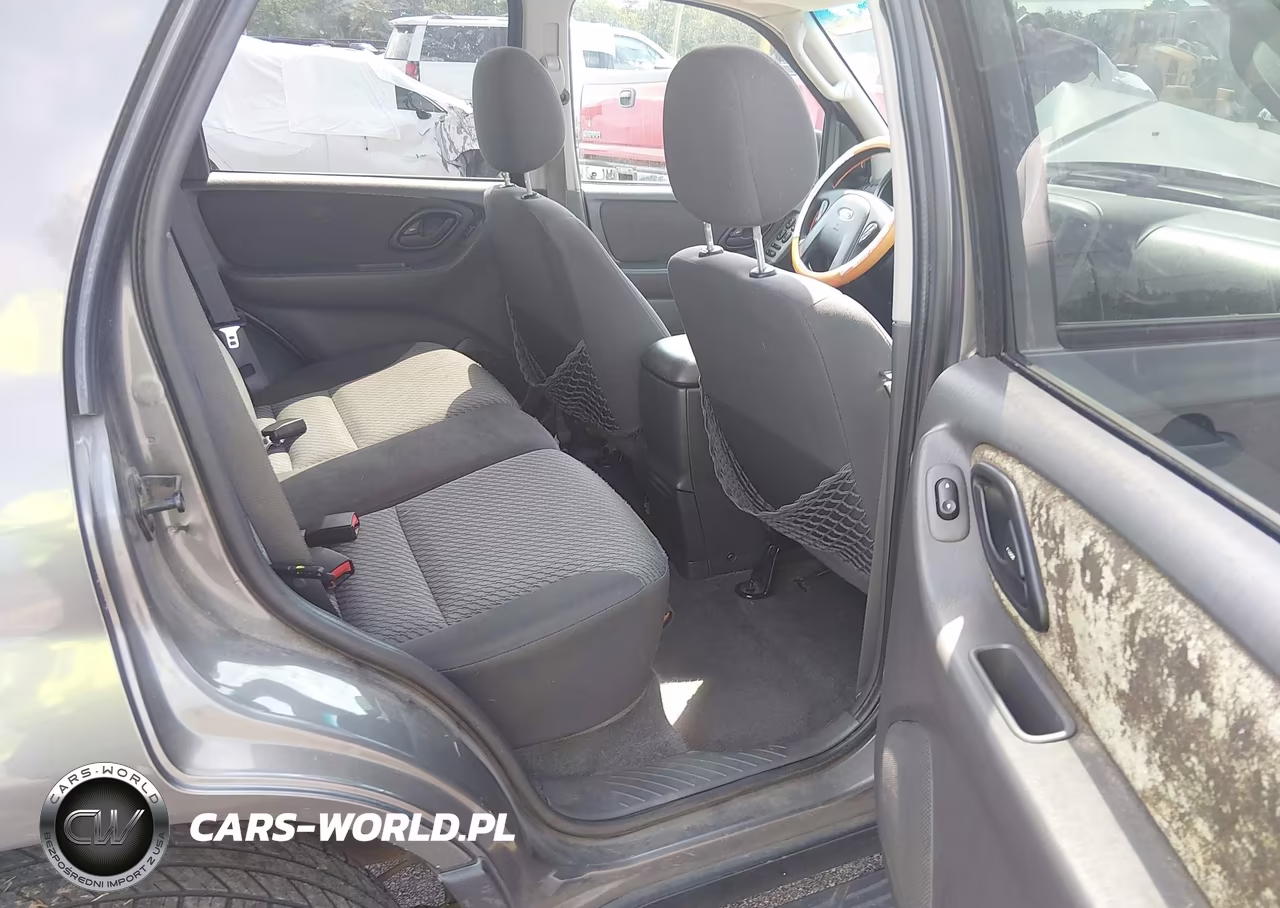 2004 Ford Escape Xlt VIN:1FMYU03144DA23660 - 8
