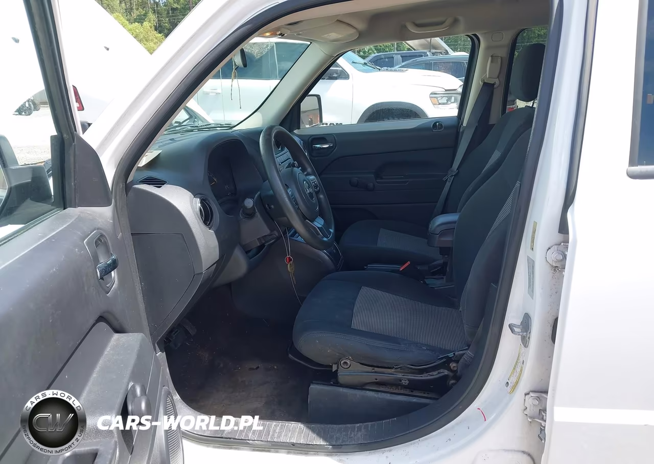 2014 Jeep Patriot Sport VIN:1C4NJPBB8ED925717 - 6