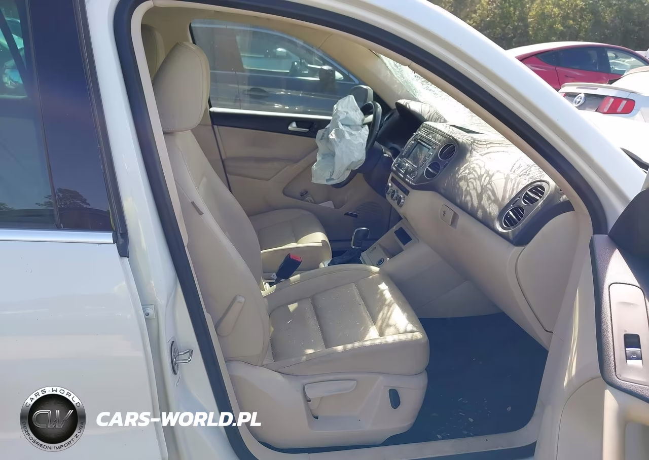 2015 Volkswagen Tiguan Sel VIN:WVGAV7AX9FW558635 - 5