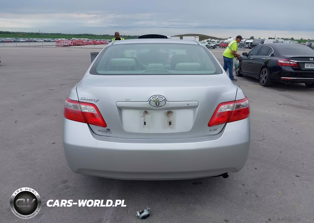 2009 Toyota Camry Le VIN:4T4BE46K59R056985 - 17