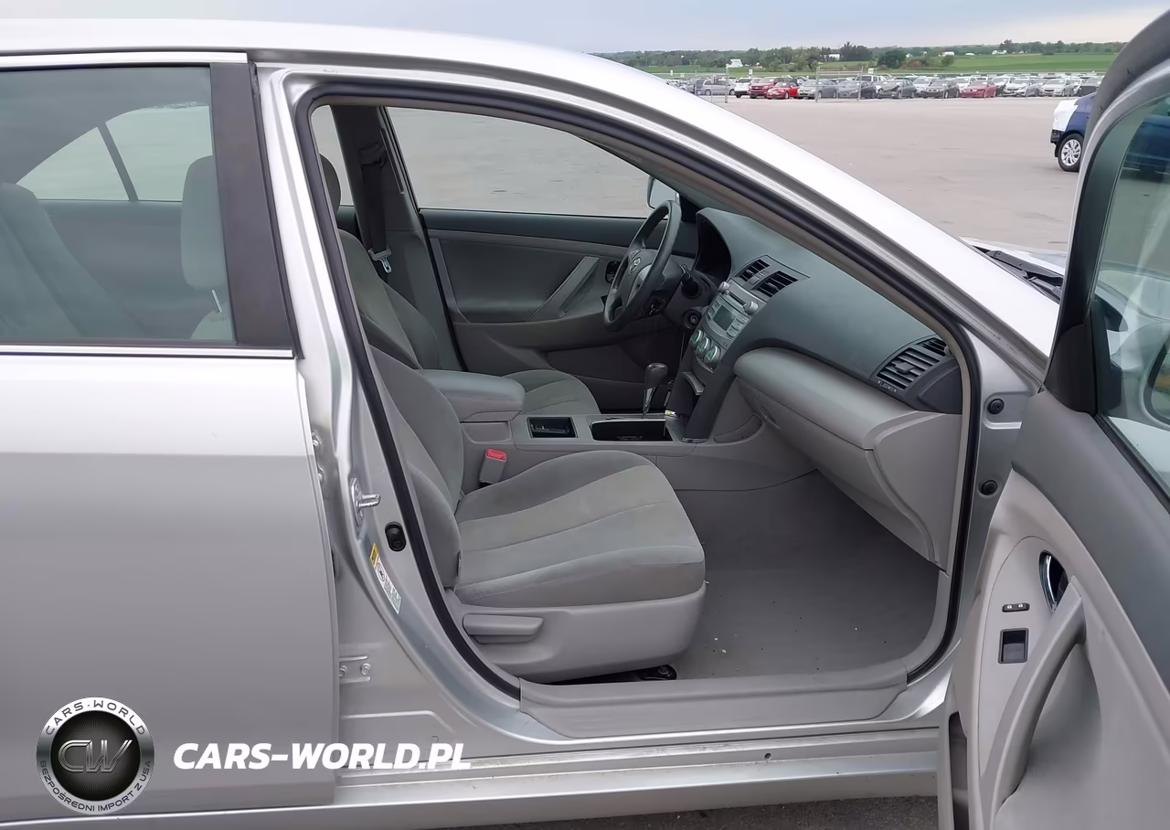 2009 Toyota Camry Le VIN:4T4BE46K59R056985 - 5