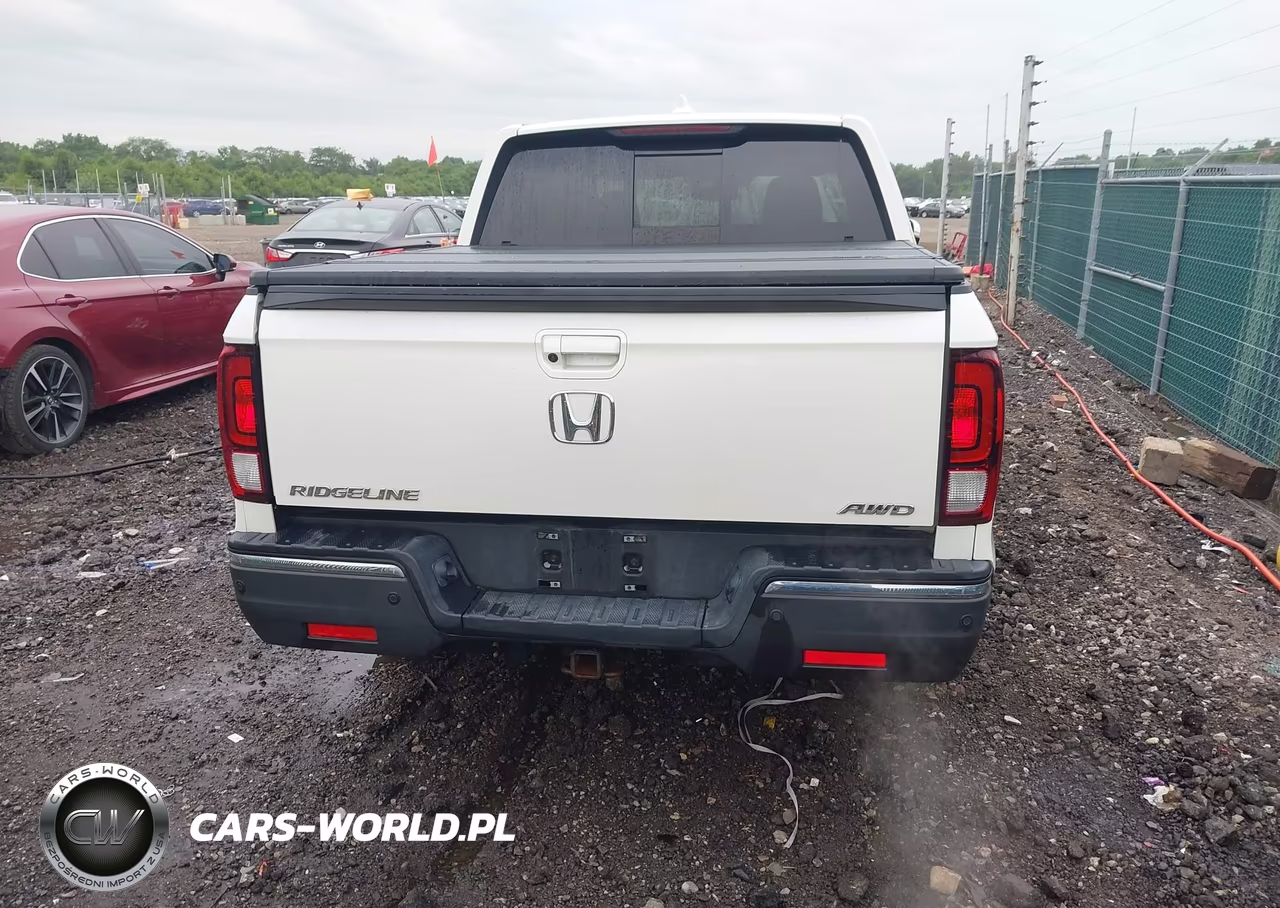 2017 Honda Ridgeline Rtl-E VIN:5FPYK3F72HB010682 - 16