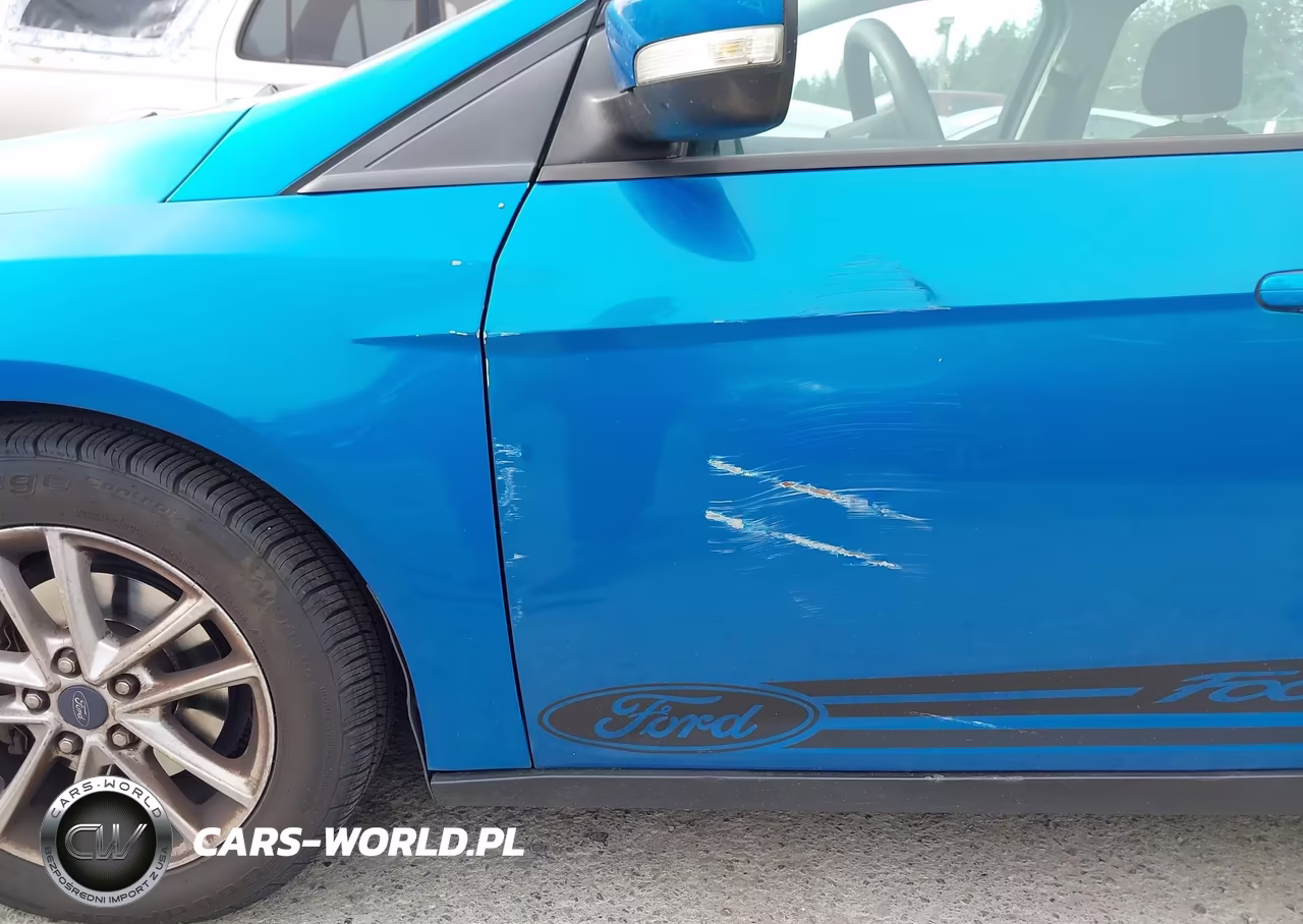 2015 Ford Focus Se VIN:1FADP3K26FL327027 - 6