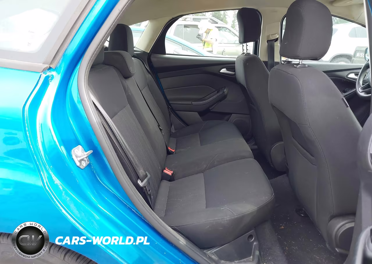 2015 Ford Focus Se VIN:1FADP3K26FL327027 - 8