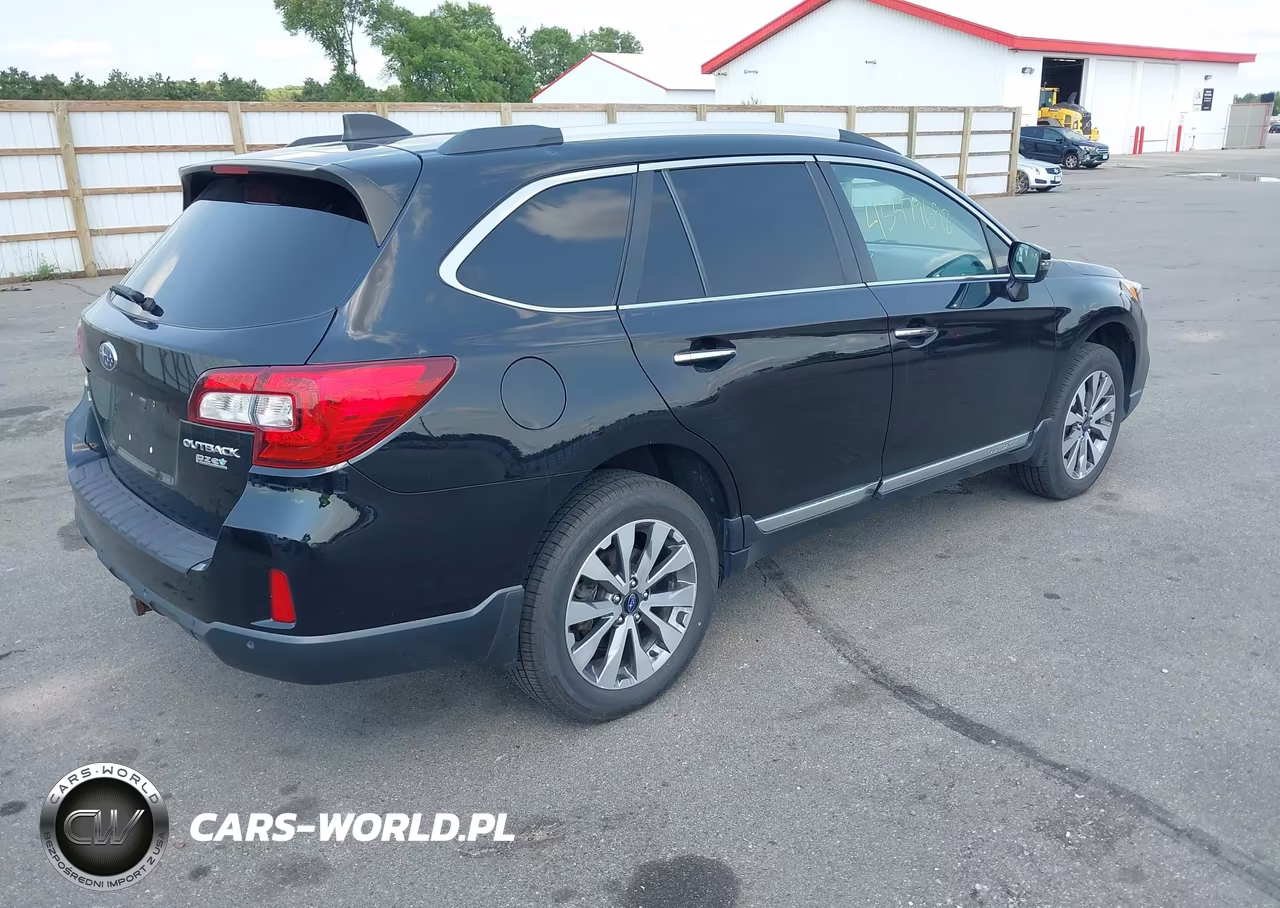 2017 Subaru Outback 2.5I Touring VIN:4S4BSATC4H3346928 - 4