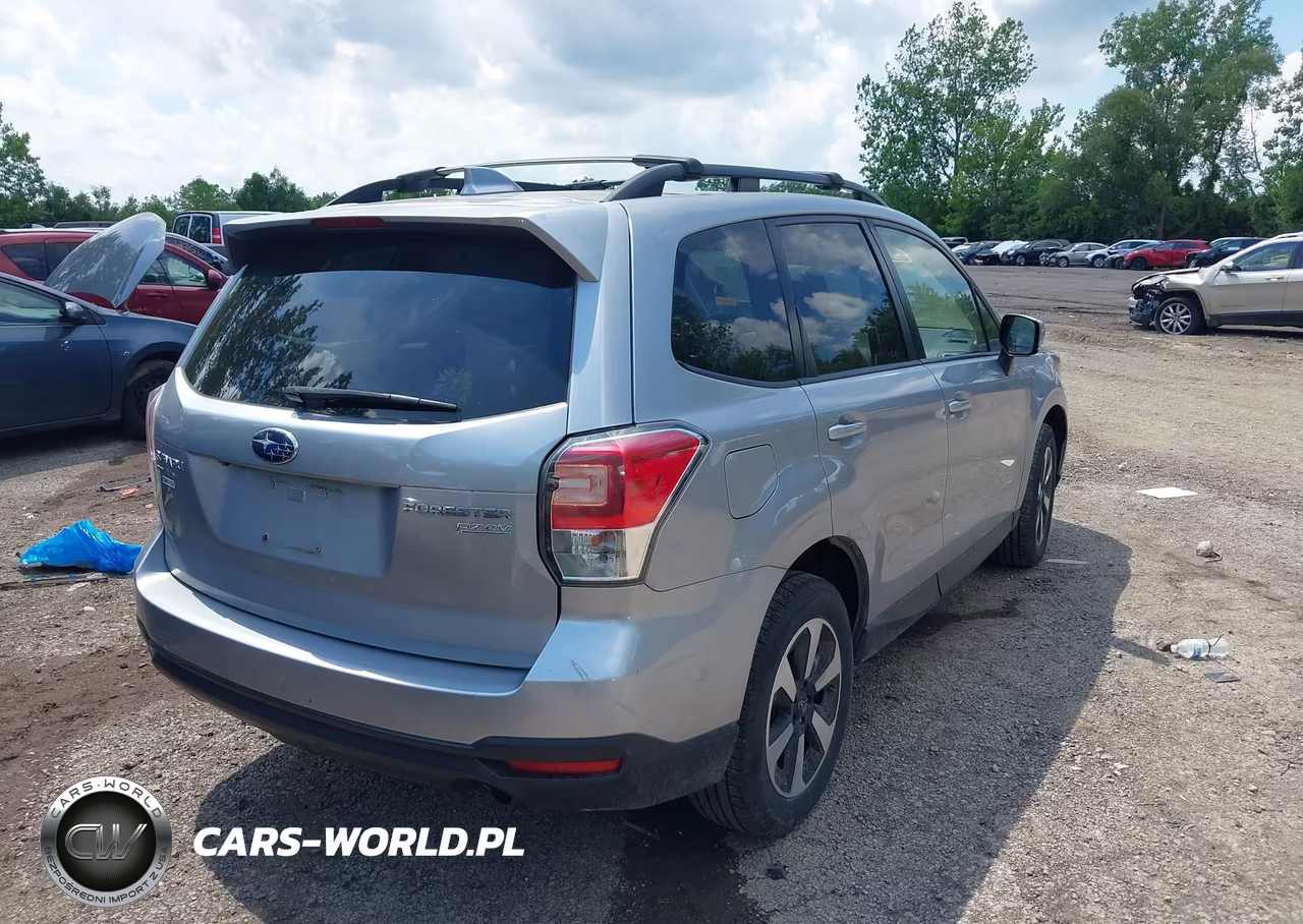 2017 Subaru Forester 2.5I Premium VIN:JF2SJAEC6HH408502 - 4