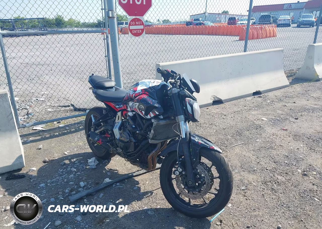2016 Yamaha Fz07 – zdjęcie 1 z 13