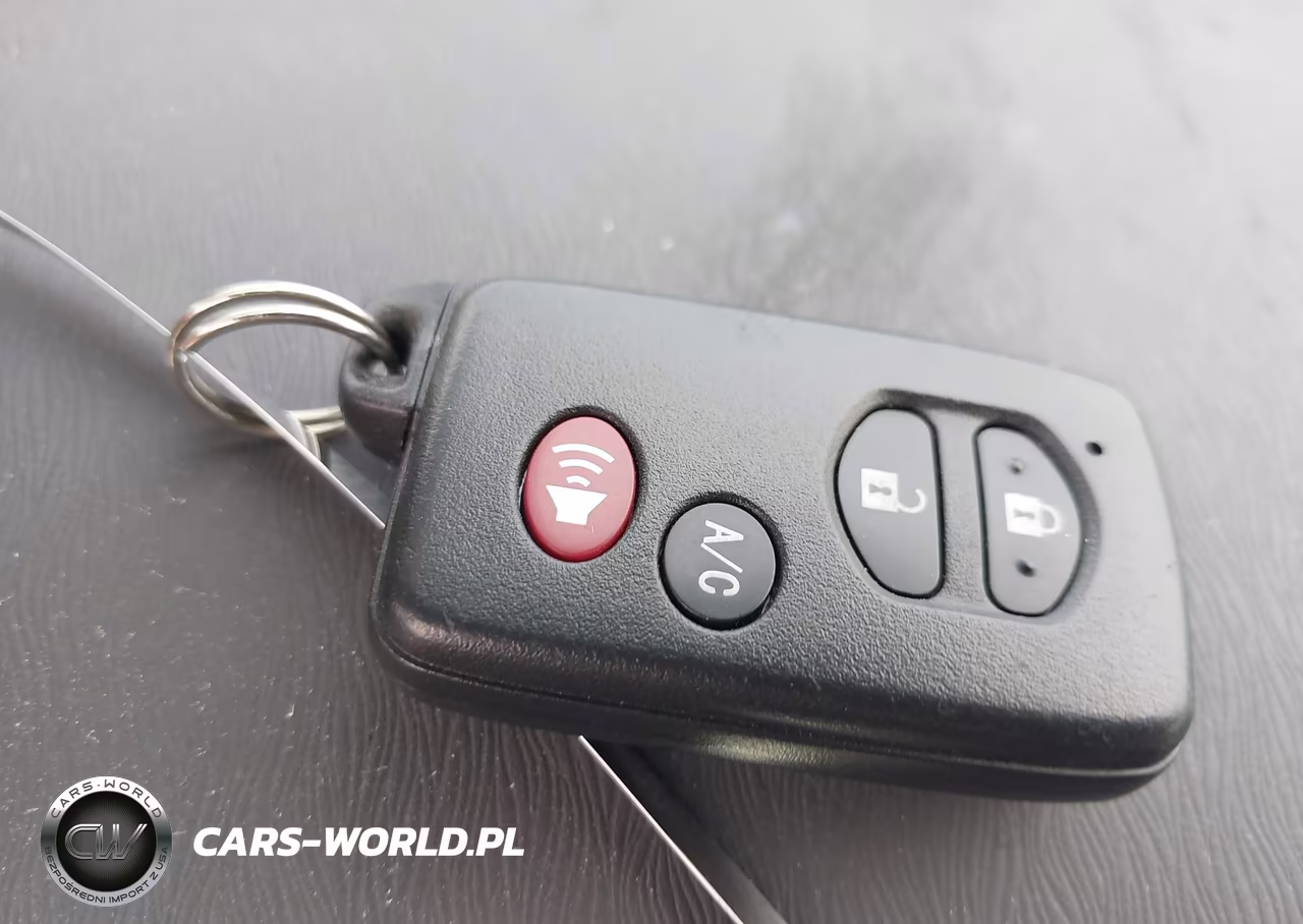 2011 Toyota Prius Two VIN:JTDKN3DU7B1419601 - 11