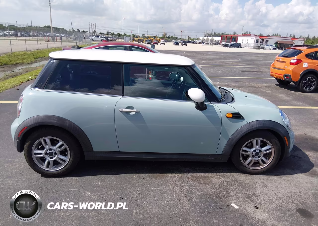 2013 Mini Hardtop Cooper VIN:WMWSU3C58DT686926 - 13