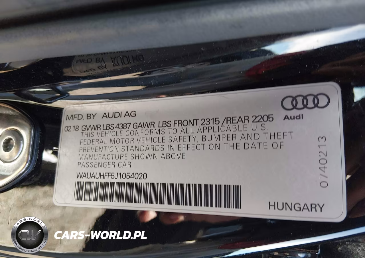 2018 Audi A3 2.0T Premium-2.0T Tech Premium VIN:WAUAUHFF5J1054020 - 9