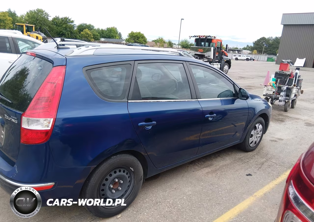 2011 Hyundai Elantra Touring Gls VIN:KMHDC8AE8BU102204 - 4