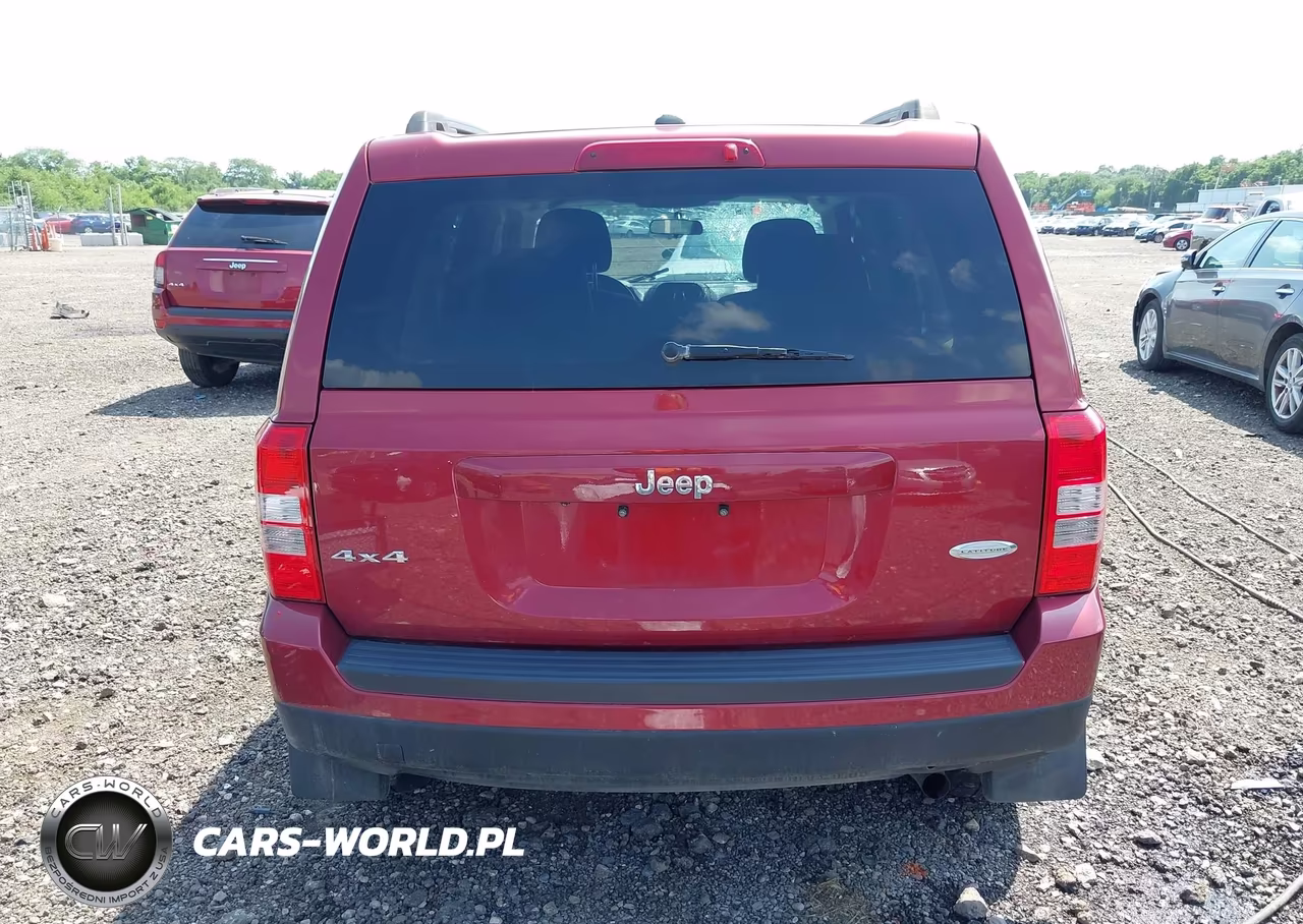 2014 Jeep Patriot Latitude VIN:1C4NJRFB6ED660818 - 16