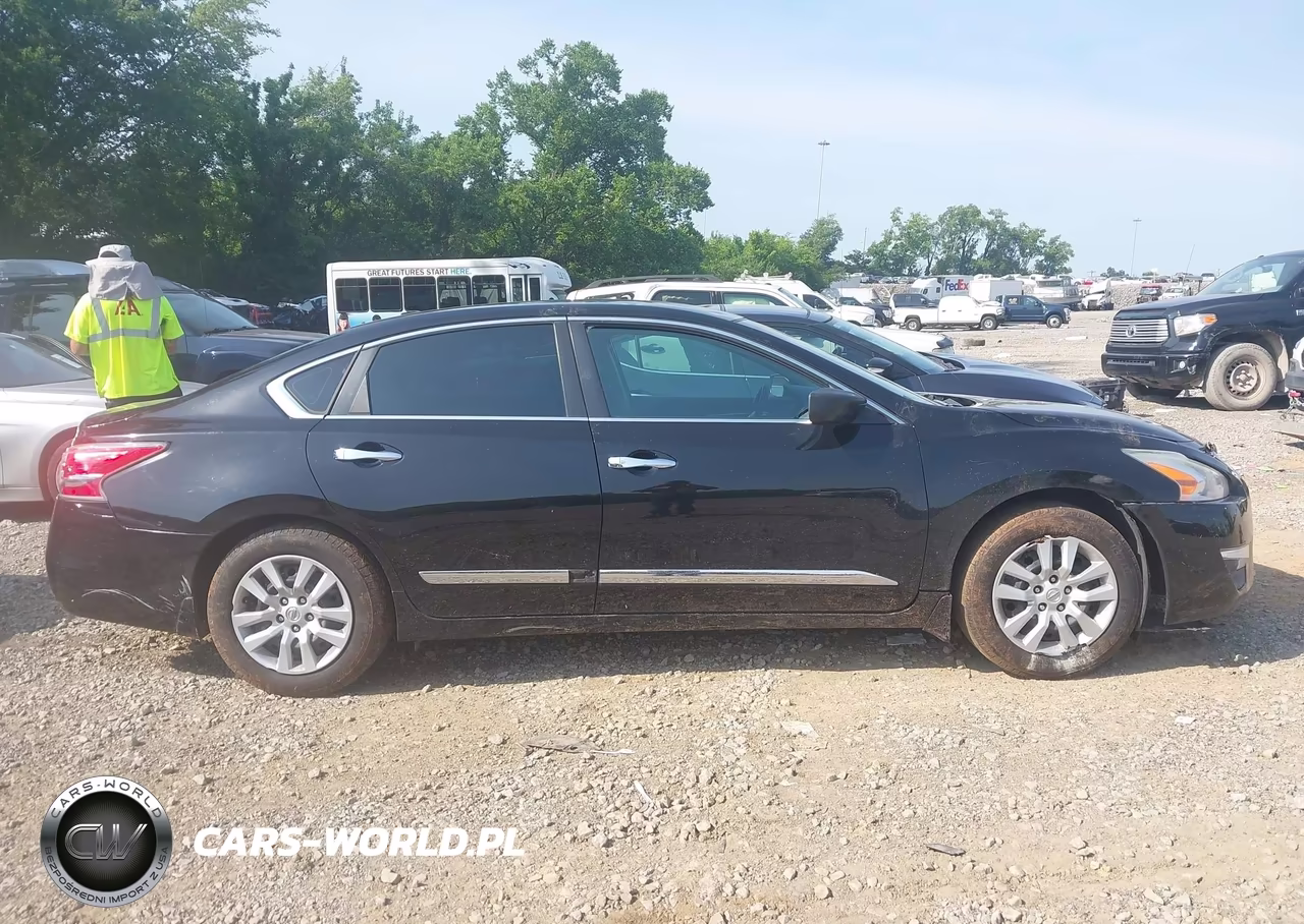 2015 Nissan Altima 2.5 S VIN:1N4AL3AP6FC106586 - 13