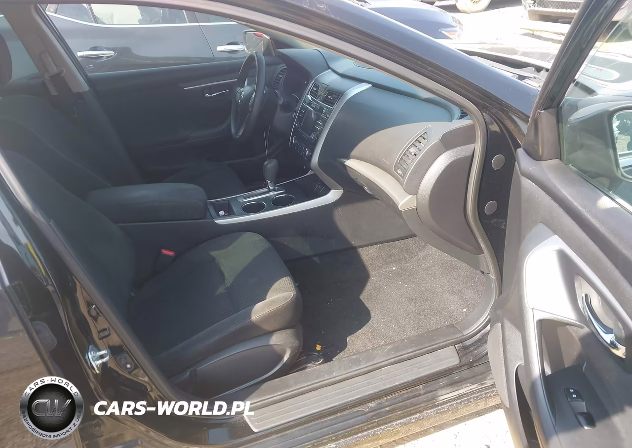 2015 Nissan Altima 2.5 S VIN:1N4AL3AP6FC106586 - 5