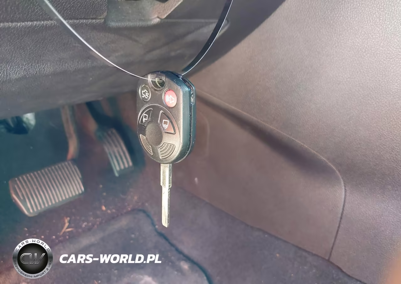 2018 Ford Focus Se VIN:1FADP3FE3JL209451 - 11