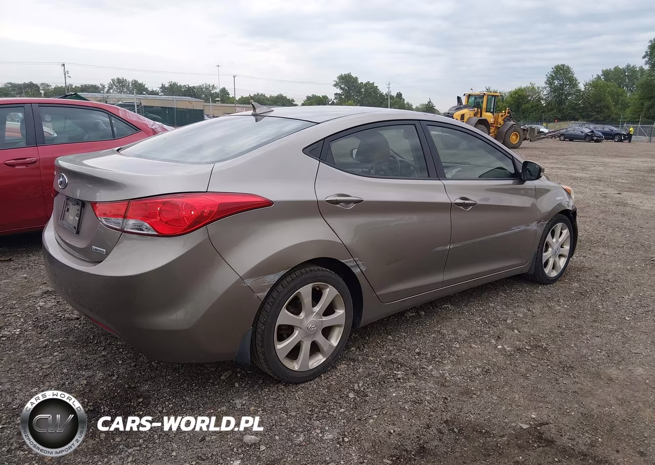 2012 Hyundai Elantra Limited VIN:5NPDH4AE4CH100668 - 4