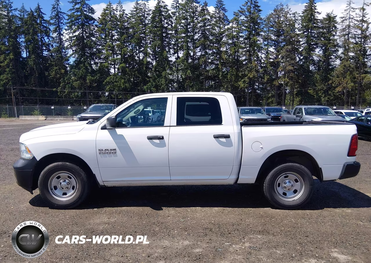 2018 Ram 1500 Tradesman 4X2 5'7 Box VIN:1C6RR6KG2JS298607 - 14