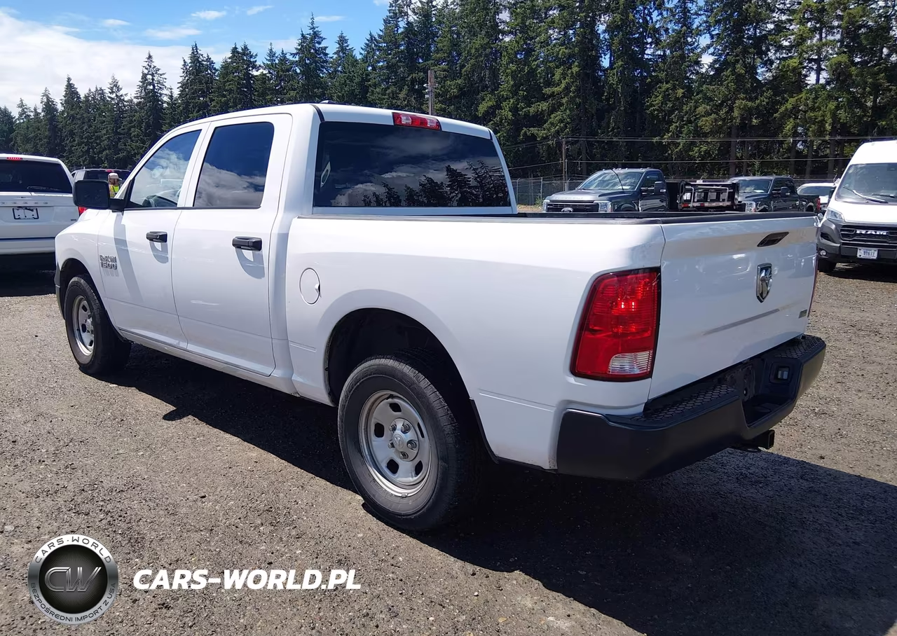 2018 Ram 1500 Tradesman 4X2 5'7 Box VIN:1C6RR6KG2JS298607 - 3