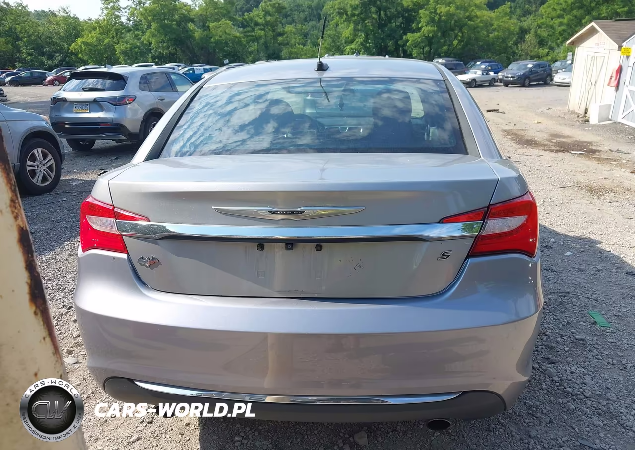 2013 Chrysler 200 Touring VIN:1C3CCBBG4DN718013 - 16