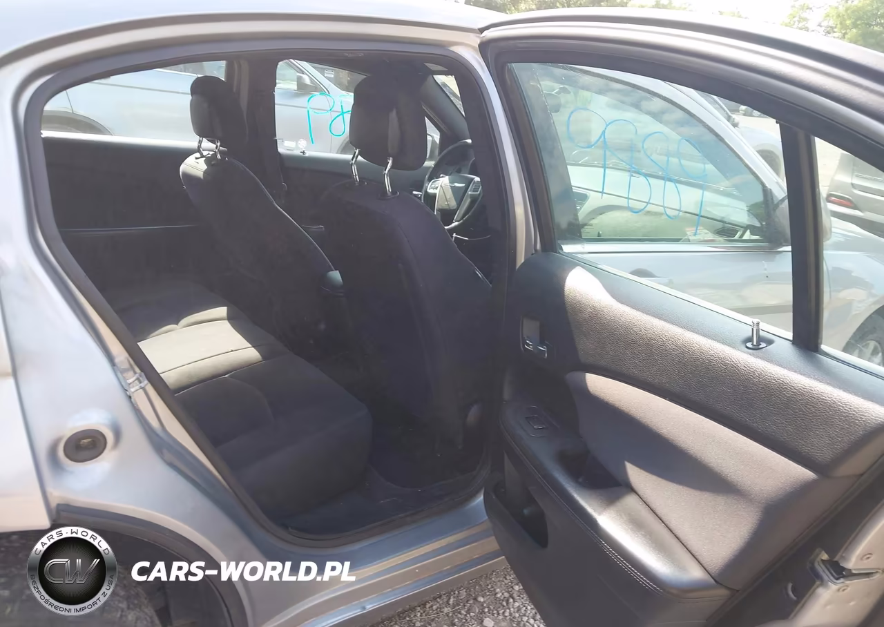 2013 Chrysler 200 Touring VIN:1C3CCBBG4DN718013 - 8