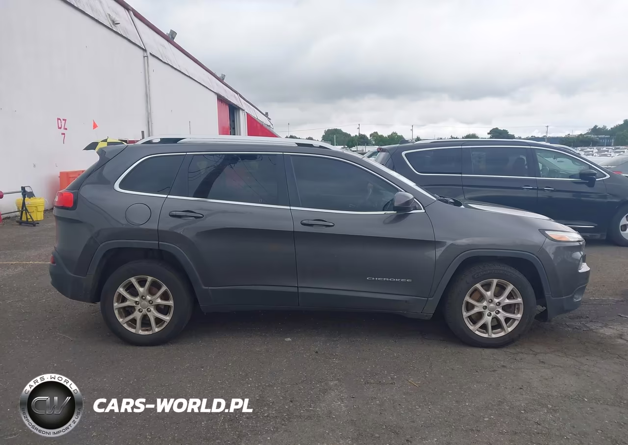 2016 Jeep Cherokee Latitude VIN:1C4PJLCB0GW259203 - 13