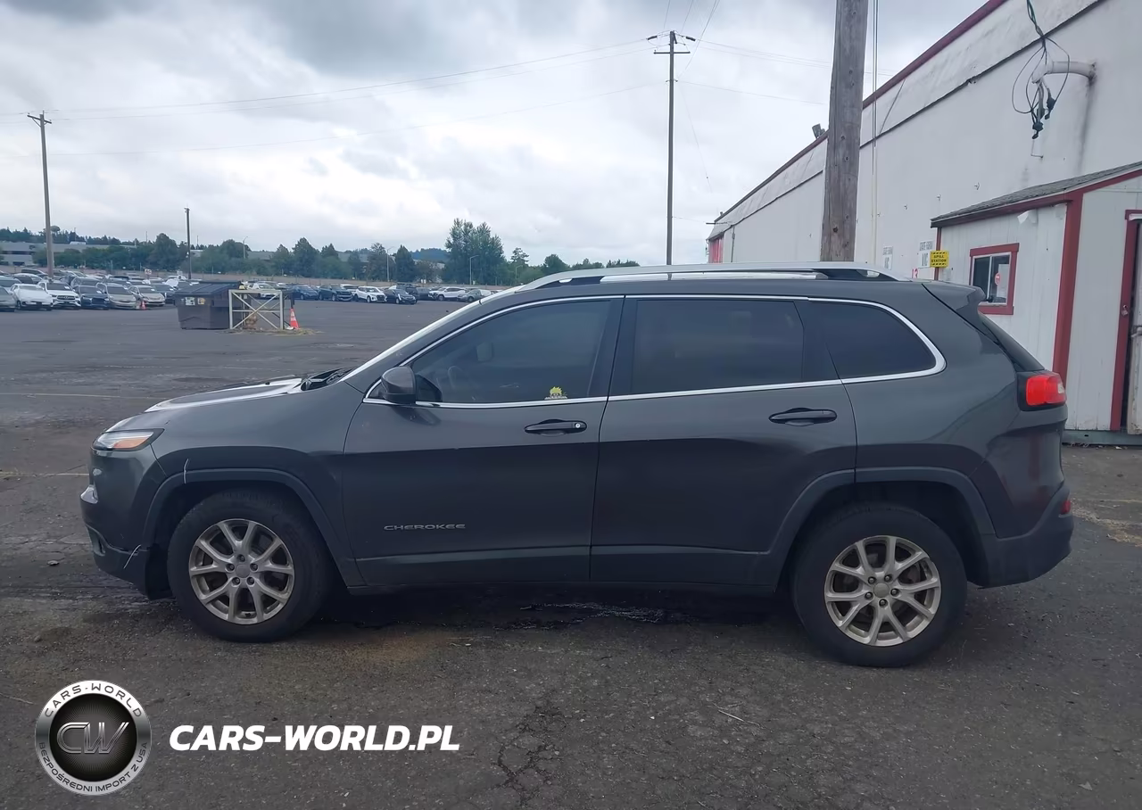 2016 Jeep Cherokee Latitude VIN:1C4PJLCB0GW259203 - 14