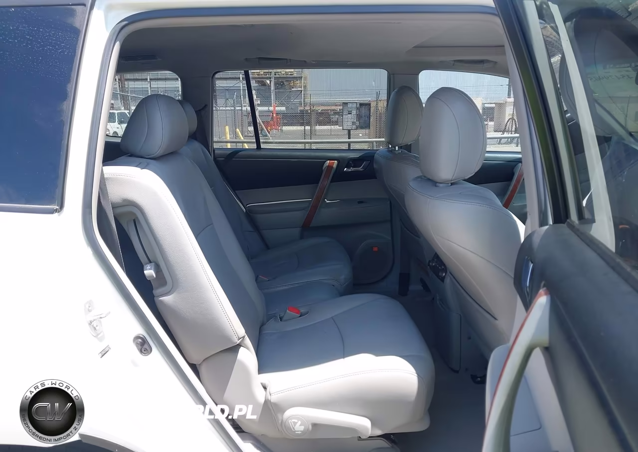 2010 Toyota Highlander Limited V6 VIN:5TDYK3EH3AS004779 - 8