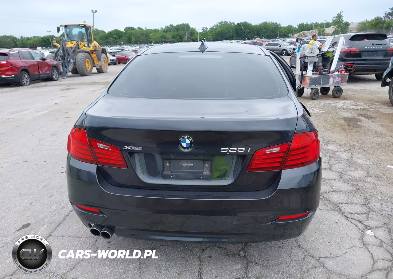 2015 BMW 528I xDrive VIN:WBA5A7C52FD624707 - 16