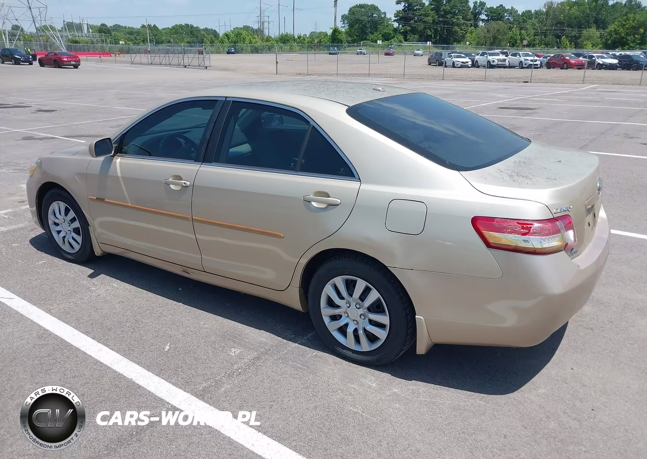2010 Toyota Camry Le VIN:4T4BF3EK5AR050813 - 3