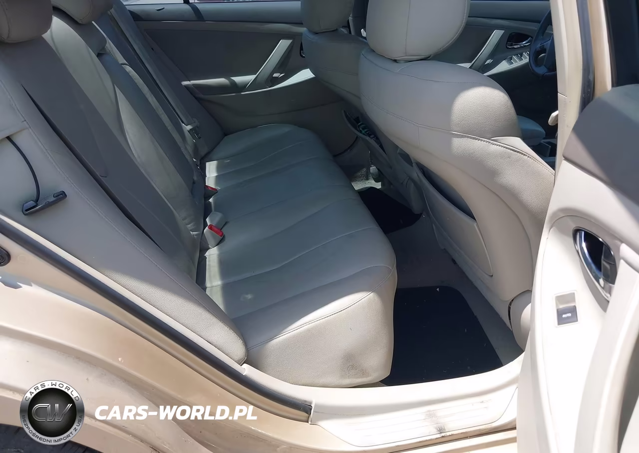 2010 Toyota Camry Le VIN:4T4BF3EK5AR050813 - 8