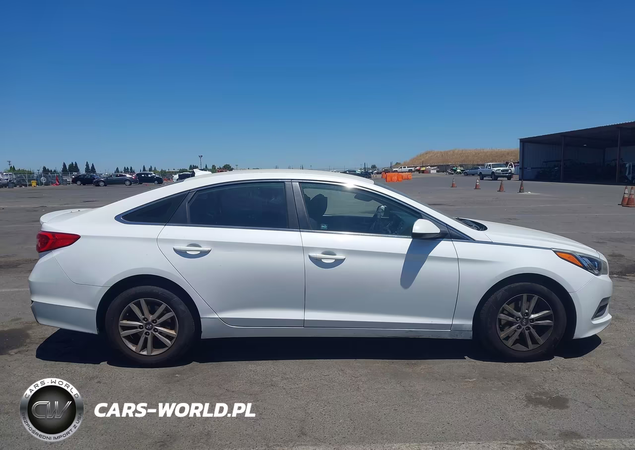 2015 Hyundai Sonata Se VIN:5NPE24AF0FH004412 - 13