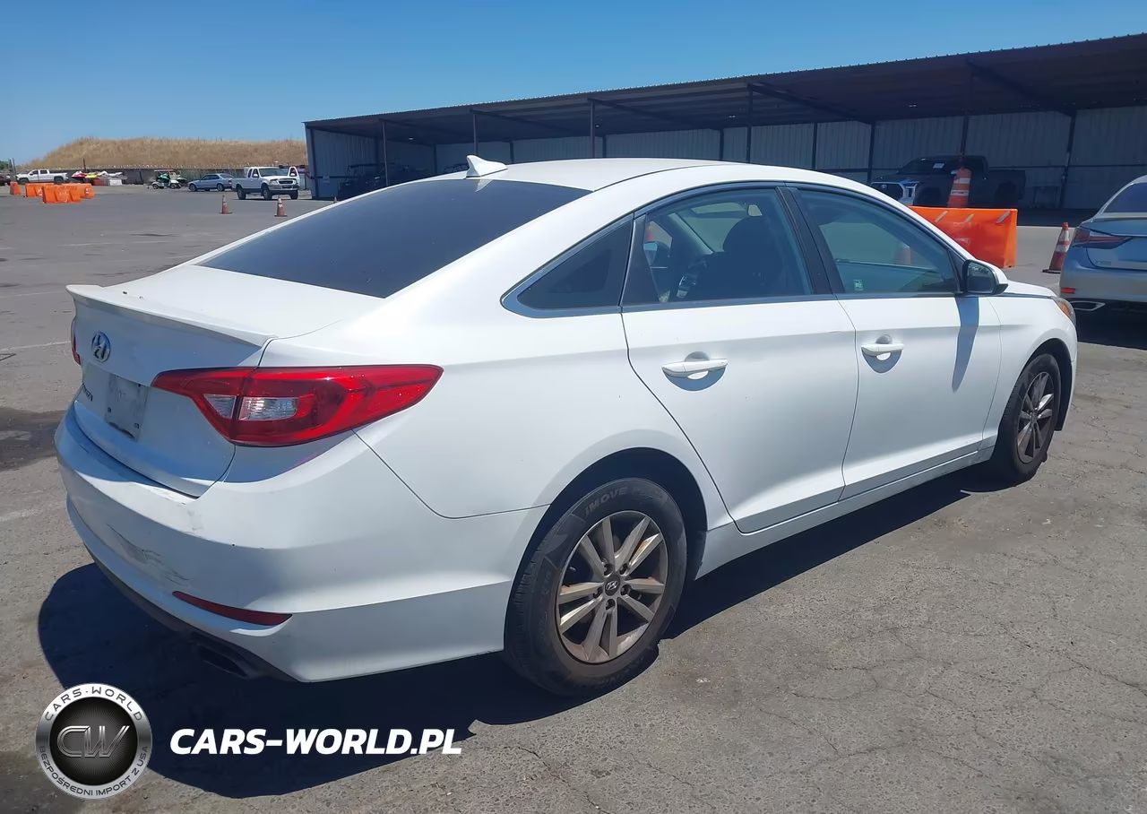 2015 Hyundai Sonata Se VIN:5NPE24AF0FH004412 - 4