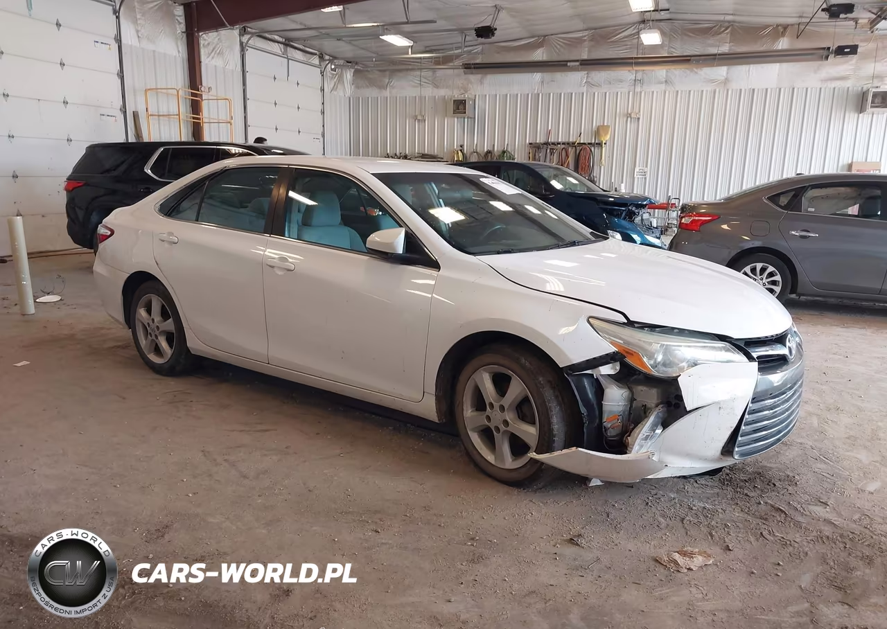 2015 Toyota Camry Le