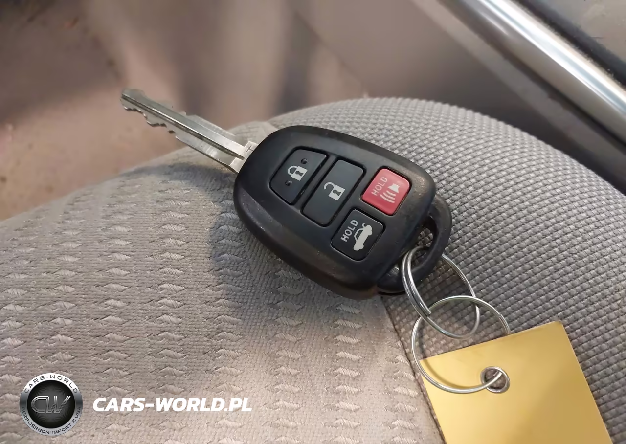 2015 Toyota Camry Le VIN:4T1BF1FK1FU031227 - 11