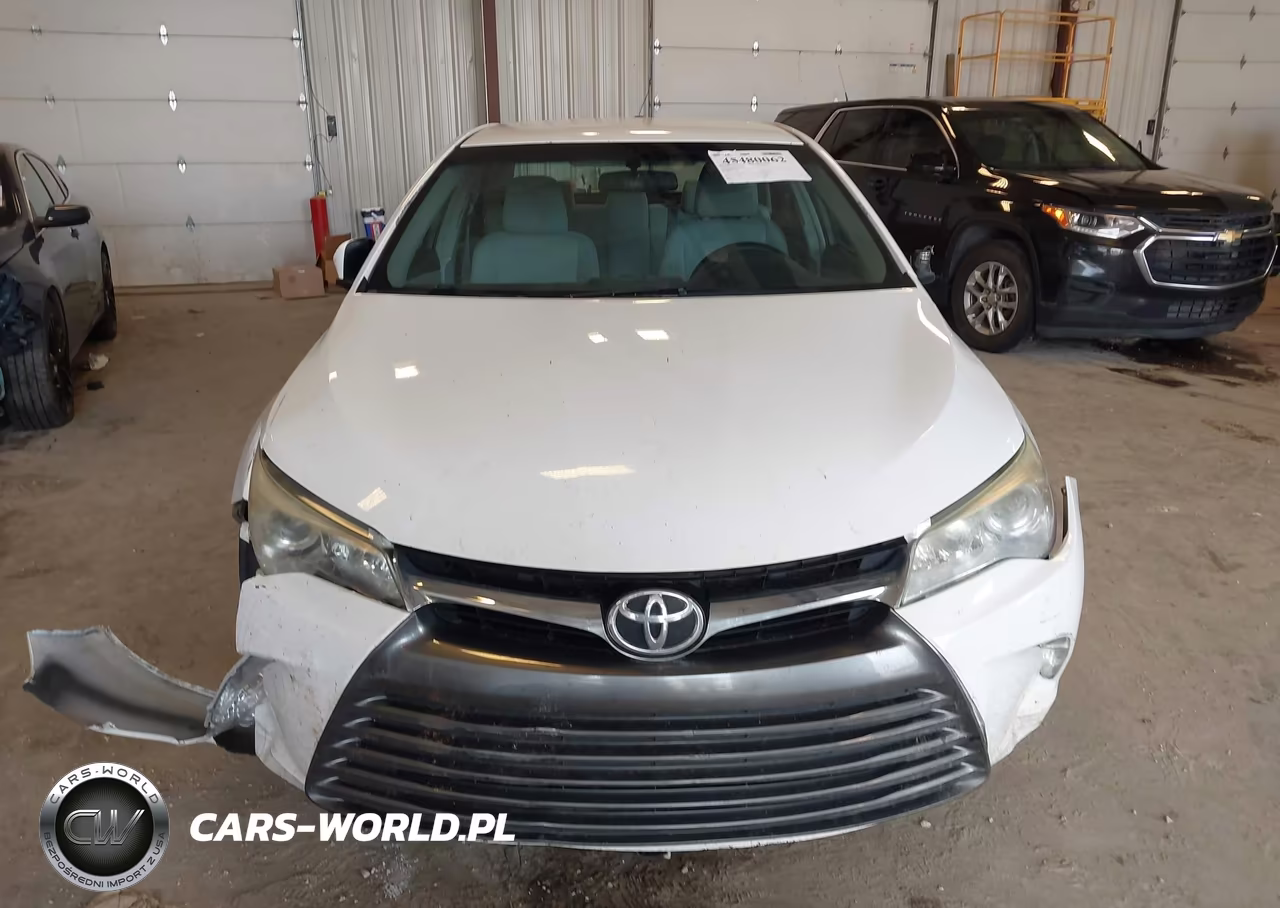 2015 Toyota Camry Le VIN:4T1BF1FK1FU031227 - 12