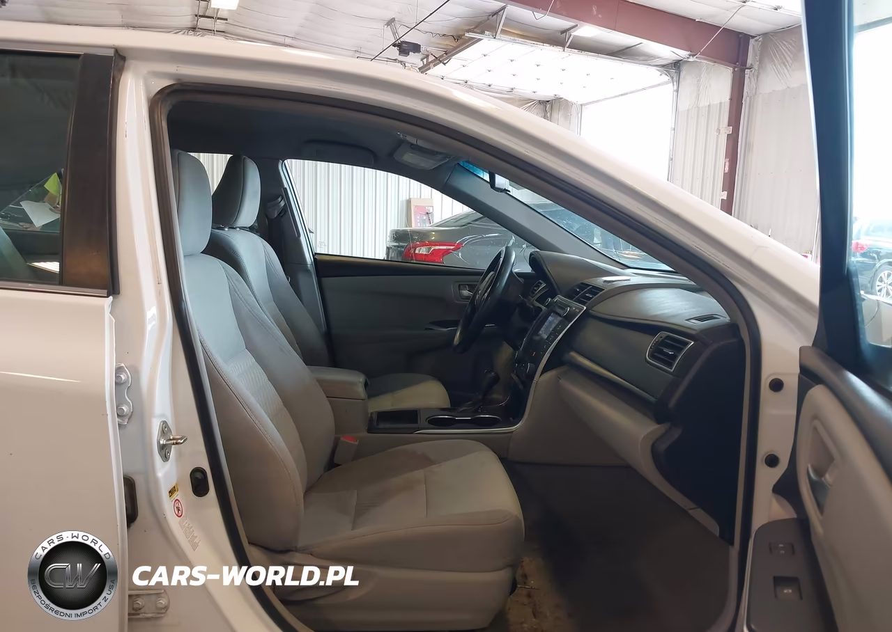 2015 Toyota Camry Le VIN:4T1BF1FK1FU031227 - 5