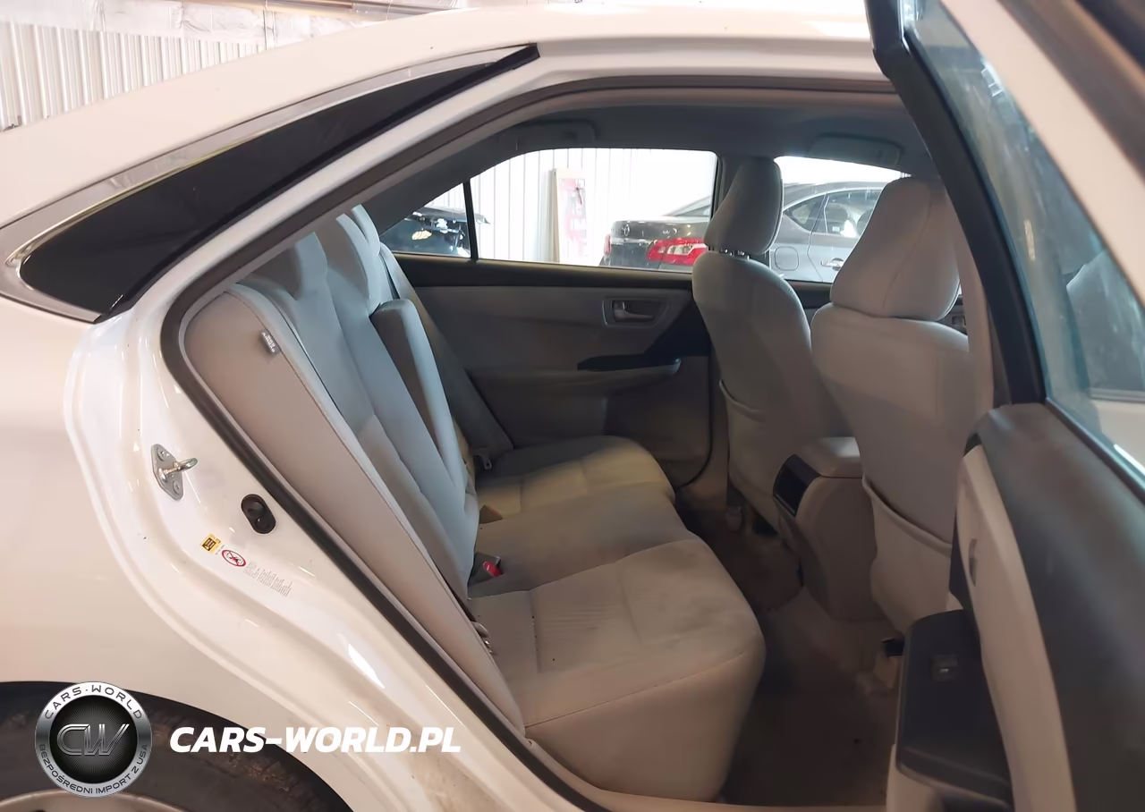 2015 Toyota Camry Le VIN:4T1BF1FK1FU031227 - 8