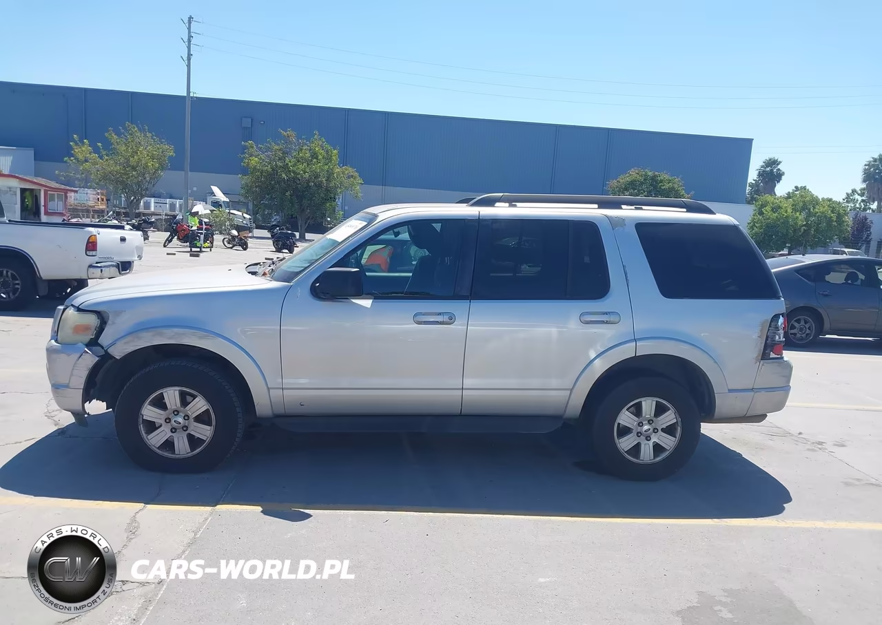 2010 Ford Explorer Xlt VIN:1FMEU7DE2AUB03452 - 14