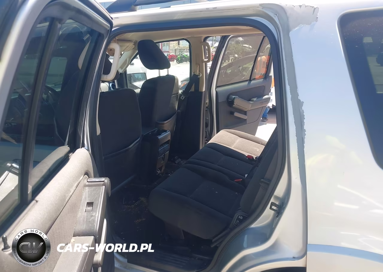 2010 Ford Explorer Xlt VIN:1FMEU7DE2AUB03452 - 8