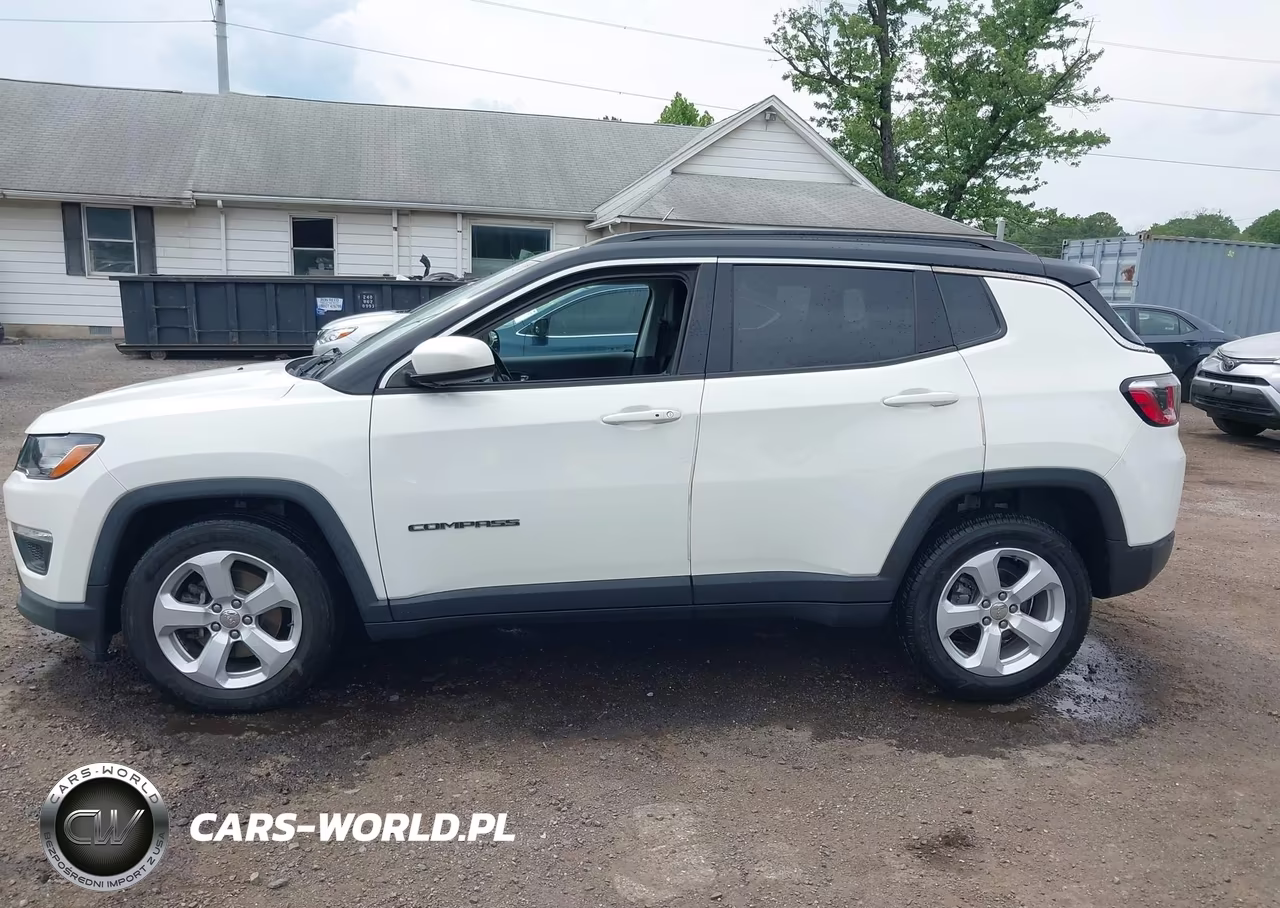 2018 Jeep Compass Latitude Fwd VIN:3C4NJCBB5JT318946 - 14