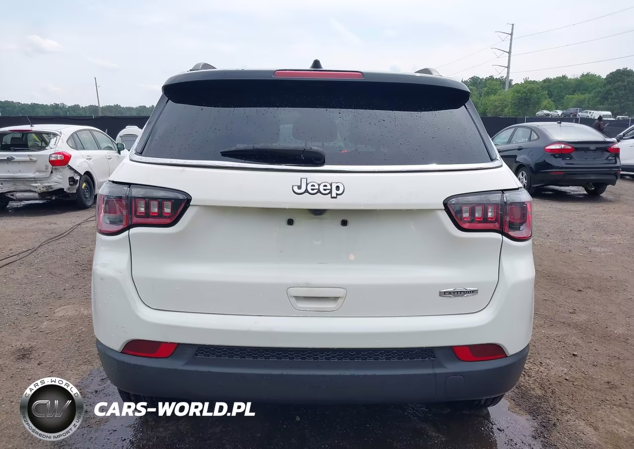 2018 Jeep Compass Latitude Fwd VIN:3C4NJCBB5JT318946 - 16